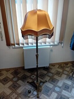 Stojanová lampa