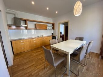 Priestranný byt aj pre študentov - min 1 rok