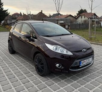 Ford Fiesta 1.25 benzín 60 kw r.v.: 2010
