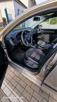 Predam skoda octavia combi1.9 tdi 2004