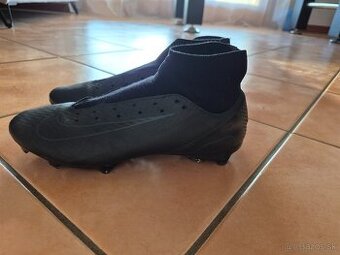 Predám kopačky Nike veľ.42