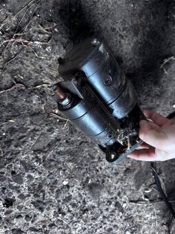 štarter  zetor 3011