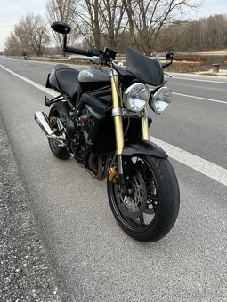 Triumph Street Triple 675