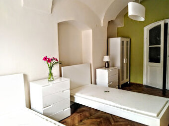 Prenájom, veľký apartmán v centre Košíc - 1