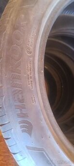 Pneu 285/45 R21