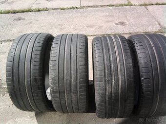 Predam letne pneu 255/40 R19