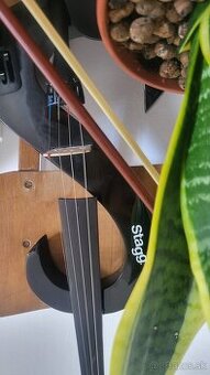 Elektrické husle Stagg EVN 4/4 Black – kompletná sada