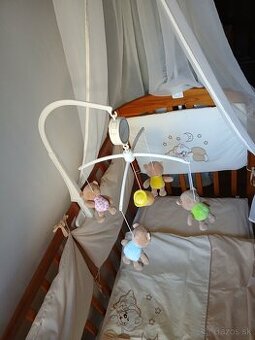 Postelka, prebalovaci pult, sterilizátor flias, odsavacka ml