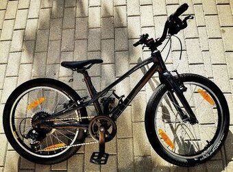 Na predaj ULTRAĽAHKY SPECIALIZED JETT 20 BLACK