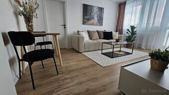 NOVINKA - 3 izb. byt UHEROVA ul. Terasa, NOVOZREKONŠTRUOVANÝ