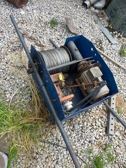 Elektricky navijak zdvihak vrátek