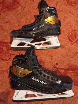 Brankárske korčule Bauer Supreme Ultrasonic, cust., 9 (užší)