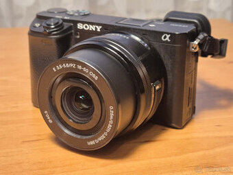 Sony a6400 + 16-50mm OSS + 4x bat.