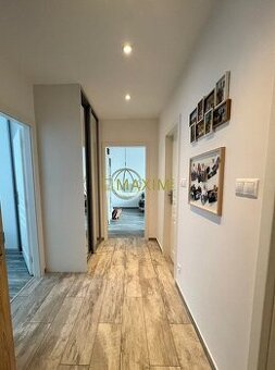 Ponúkame zrekonštruovaný 3- izbový byt na  ulici Tranovského