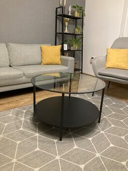 Čierny konferenčný stolík