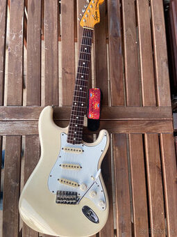 JV SQUIER Stratocaster 1983 VIDEO