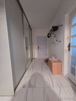 Prenájom 3.-izbový byt v Senci