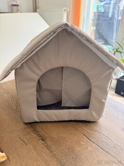 Domček pre macku alebo malého psíka