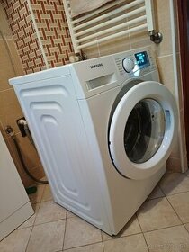 Pračka Samsung -8 kg.prádla
