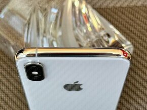 iPhone XS 64GB Silver + príslušenstvo, NOVÁ BATÉRIA,TOP STAV