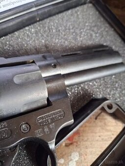 Predám expanznú zbraň revolver bruni magnum cal 380 9mmk