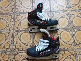 Brankárske korčule CCM Jetspeed FT2, 8,5 D, (užší provedení)