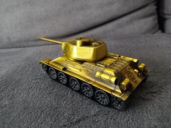 Kovový model T-34