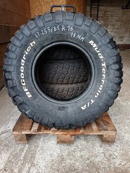 Rezervácia Predám BF goodrich 255/85 R16