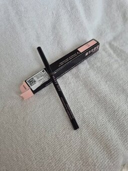 Mary kay limited ceruzka na obocie