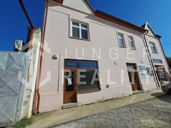 Na predaj nebytový priestor / obchod v centre Plešivca - 1
