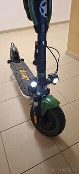 Elektrická kolobežka JEEP.