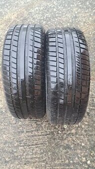 Predám 2ks letné 195/55R15