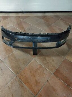 Nárazník predný na Passat B 7.