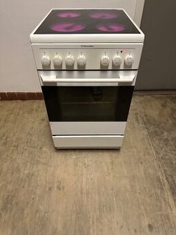 Elektricky sporak Elektrolux