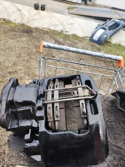 Man 2000 brzdové strmene