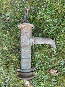 Ručná pumpa na vodu