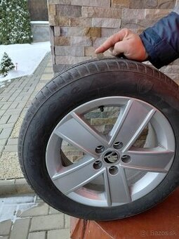 Pneumatiky 185/60R15 disky, škoda rapid