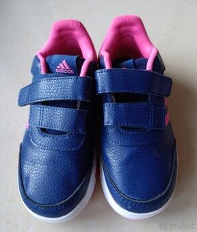 Dievčenské tenisky Adidas 30,31