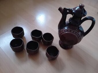 Keramika - šálky, karafy, čajník