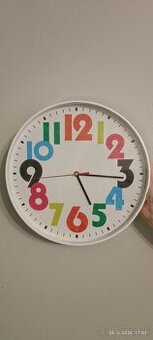 Lampa závesná a Hodiny nástenné