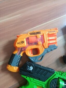 Rôzne hračky/drobnosti