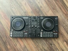 DJ konzola Numark Mixtrack Platinum FX