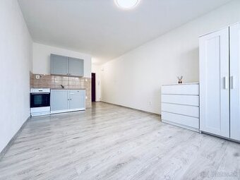 1 IZBOVÝ BYT S BALKÓNOM - DOLNÝ KUBÍN