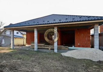 Výmena rozostavaného domu v obci Rakovec nad Ondavou za byt
