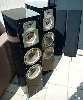 Yamaha NS-777 čierne (2 ks)