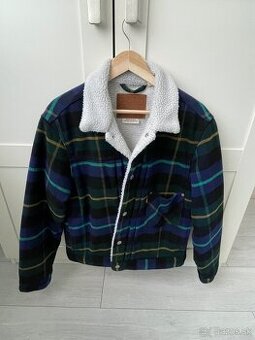 Bunda Levi’s premium