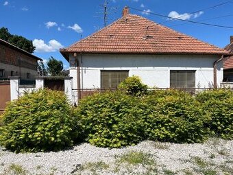 DOM NA PREDAJ v Kolárove , info: 0908 740 575
