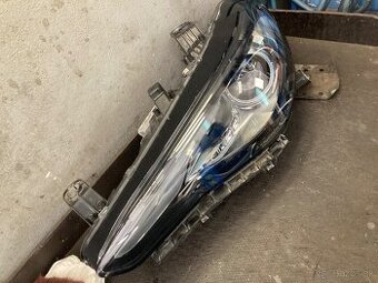 Predam Lave svetlo Alfa Giulia
