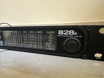 Zvuková karta Motu 828x - 1