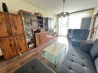 FURČA: Dvorkinova: 4 izbový byt, 92 m² + loggia. ODPORÚČAME.